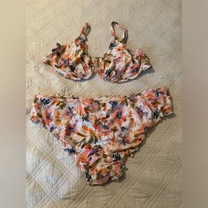 Shade & Shore Underwire Bikini & Cheeky Bottoms